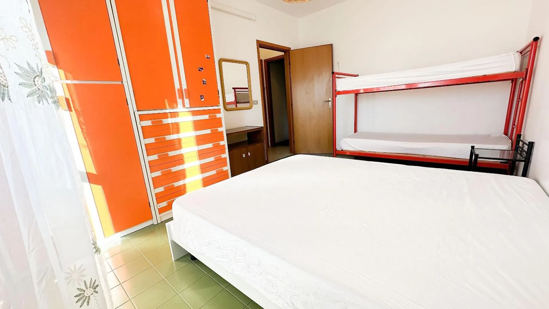 Residence Equilio B3 Lido di Jesolo 0*,